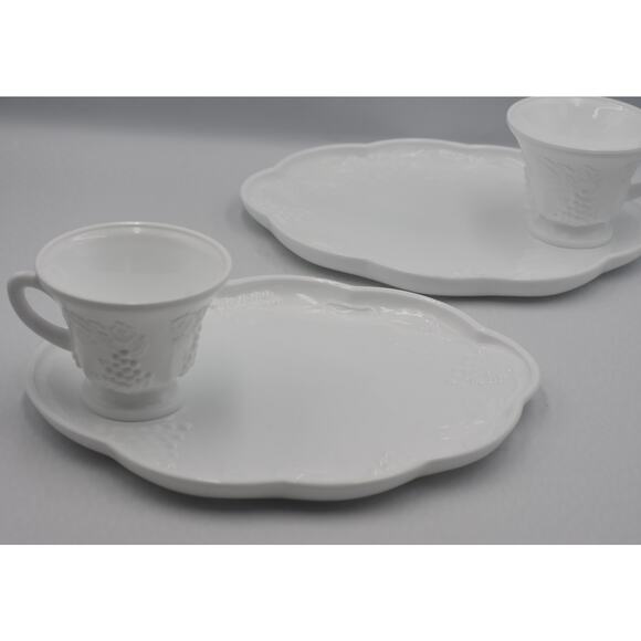 Vintage Indiana Colony White Harvest Milk Glass Grape Snack Tray and Cup Set - Picture 4 of 9